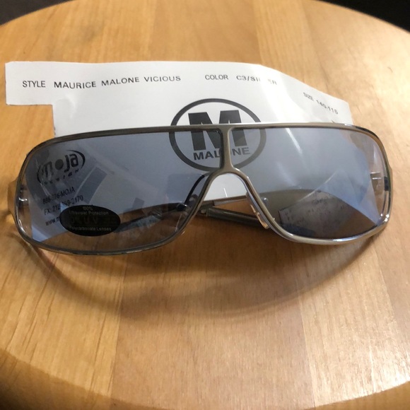 Men’s sunglasses - Picture 1 of 4